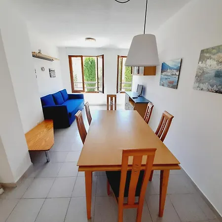 Good Location, 5 Min, Parking, Air Conditioning 滨海托萨