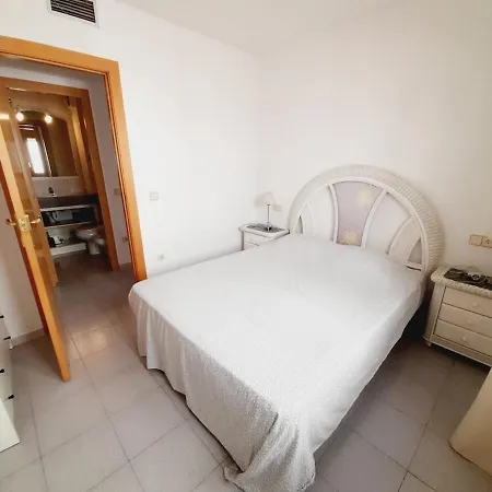 Good Location, 5 Min, Parking, Air Conditioning